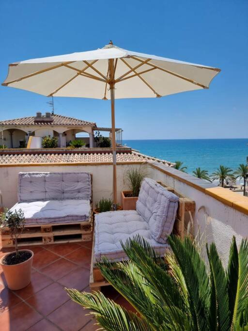 קאלאפיי Cal Salmare Seafront Apartment With Rooftop Terrace And Pool מראה חיצוני תמונה