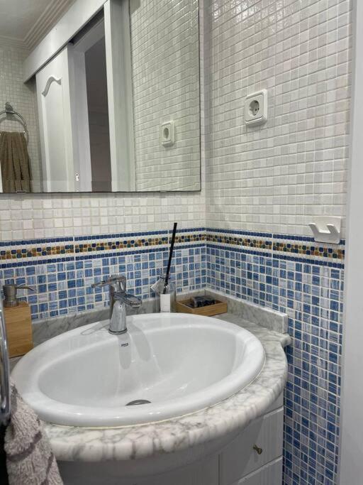 קאלאפיי Cal Salmare Seafront Apartment With Rooftop Terrace And Pool מראה חיצוני תמונה