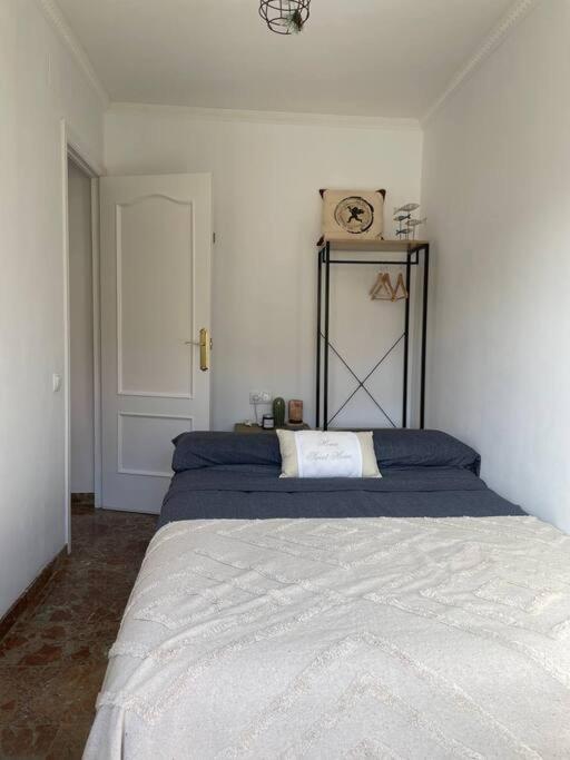 קאלאפיי Cal Salmare Seafront Apartment With Rooftop Terrace And Pool מראה חיצוני תמונה